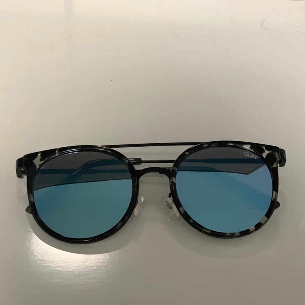 QUAY Sunglasses